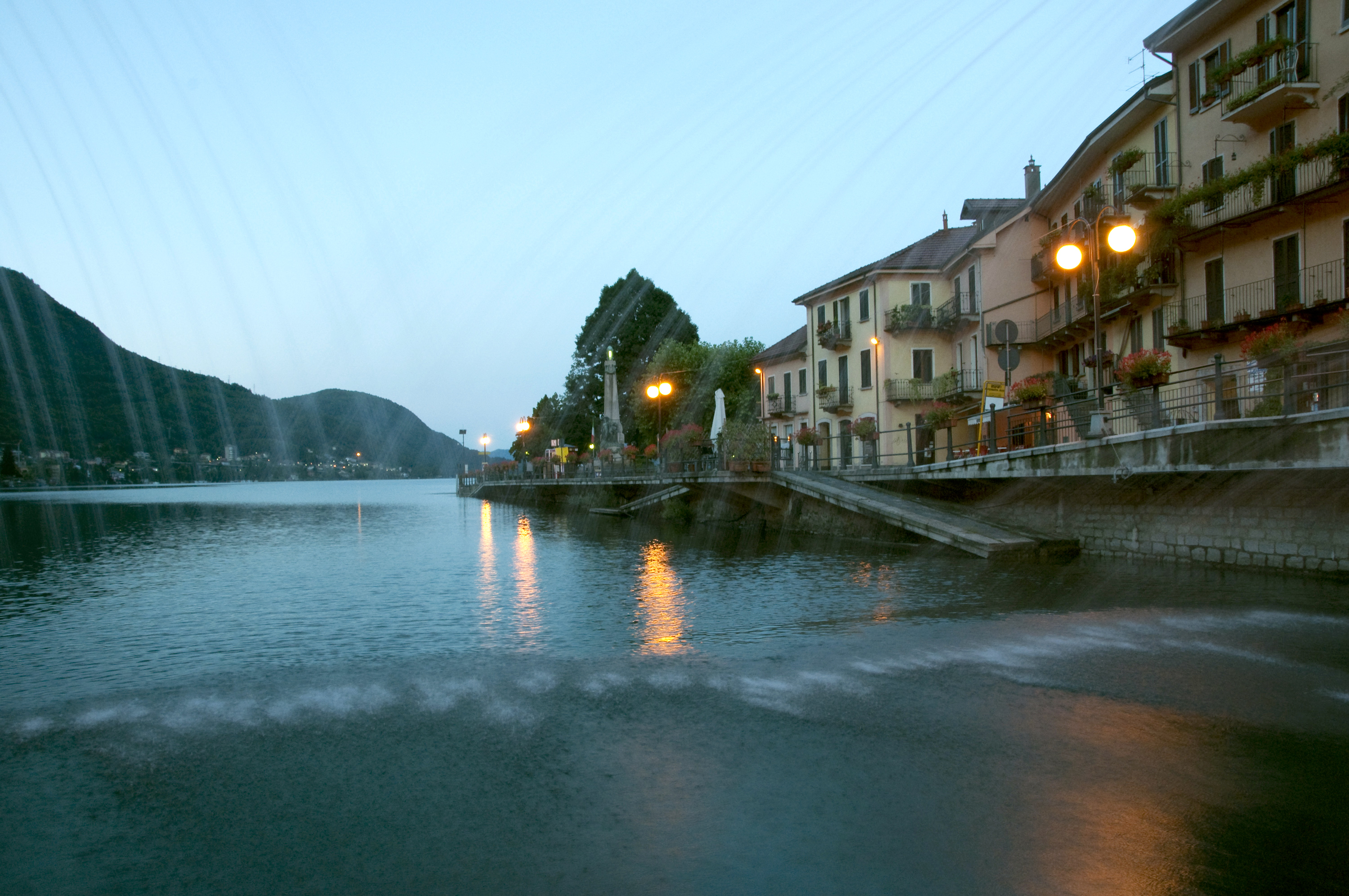 Omegna by night